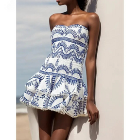 Vestido Curto com Babados Sem Alças
