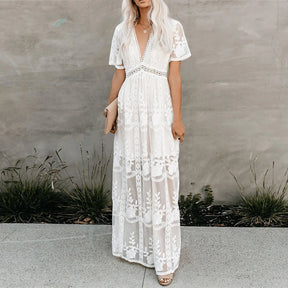 Vestido Longo Boho Branco com Renda e Bordado