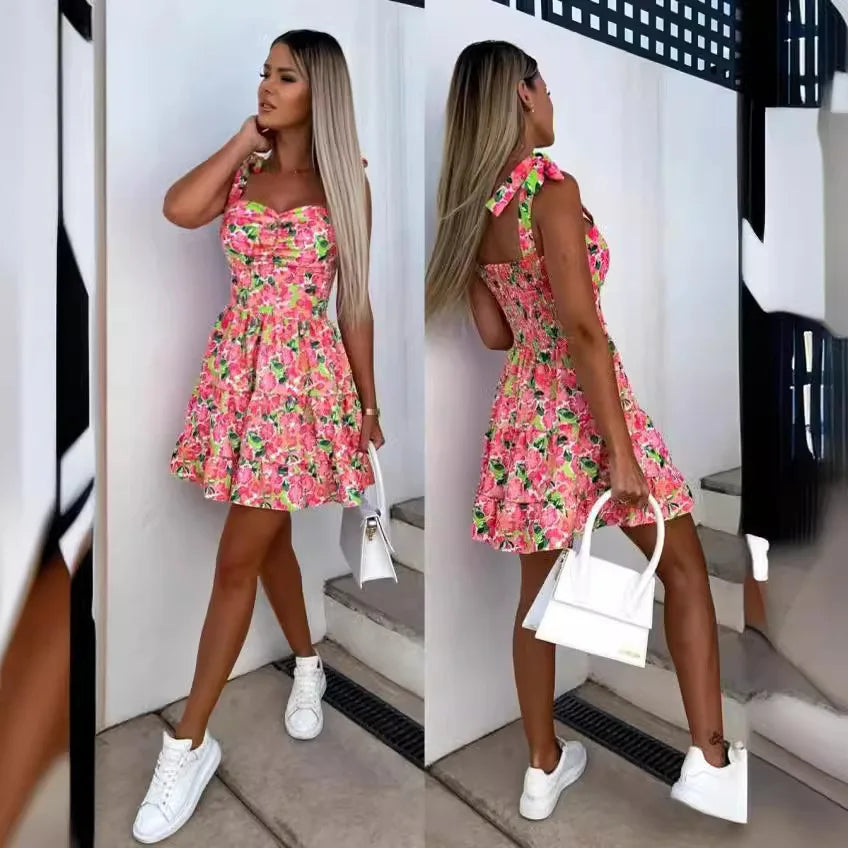 Vestido Curto Boho com Decote